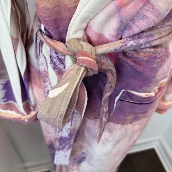 WRAP UP BY VP Women’s Long Pink/Cream Floral Print Soft Robe One Size - Picture 6 of 16